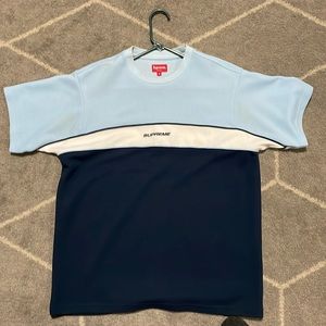 Supreme size m
